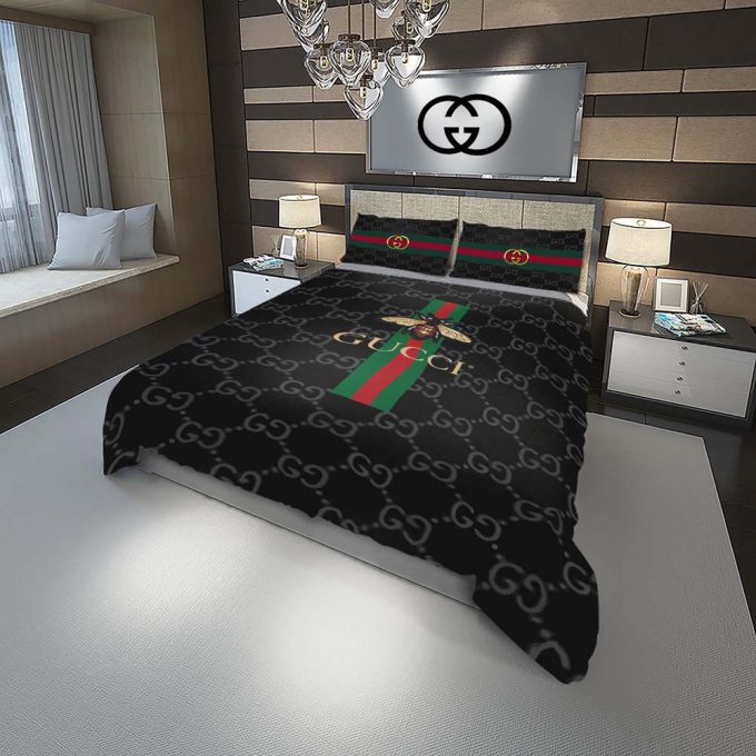 Gucci Bee Luxury Duvet Cover And Pillow Case Bedding Set 1