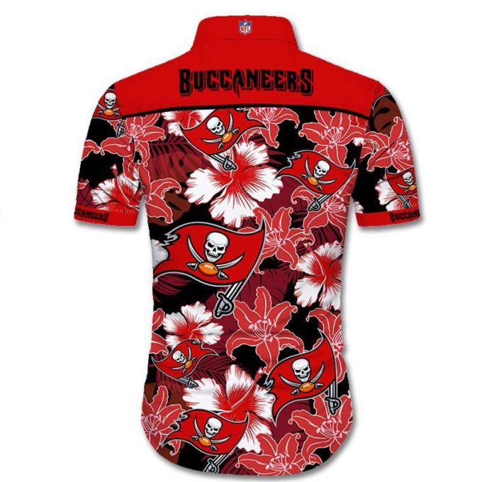 Beach Shirt Tampa Bay Buccaneers Hawaiian All Over Print Shirt Tropical Flower Short Sleeve Slim Fit Body 2