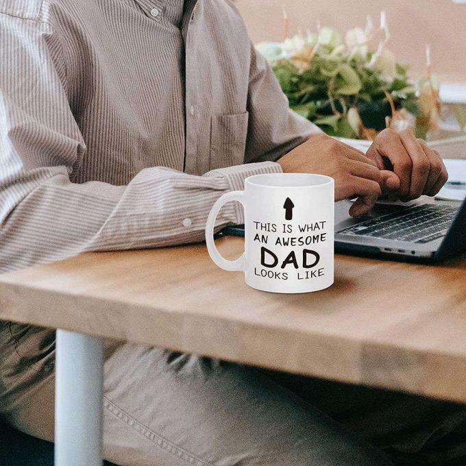 This Is What An Awesome Dad Looks Like Coffee Mug 3