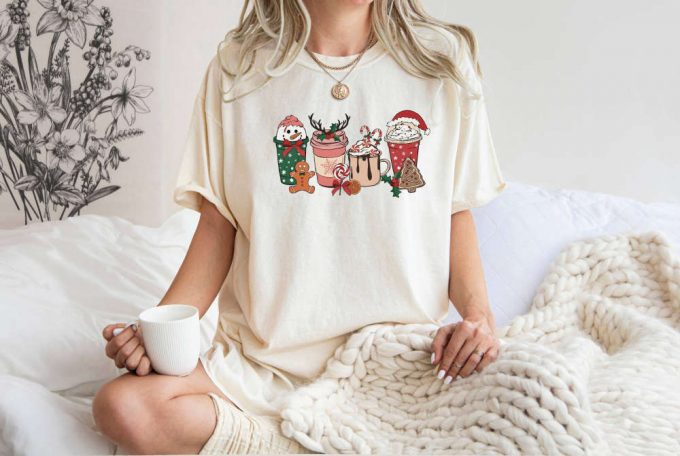 Spread Holiday Cheer With Our Comfort Colors Christmas T-Shirt - Perfect Gift For Her! Celebrate Xmas &Amp; New Year In Style With Our Festive Believe Shirt - Ideal For Christmas Trips! 3