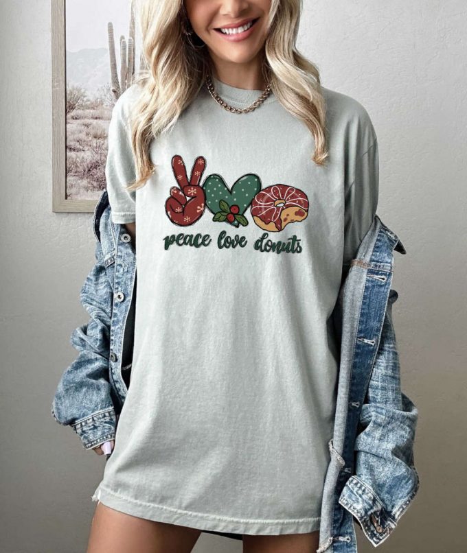 Believe In The Magic: Christmas T-Shirt For Her Comfort Colors Shirt Ideal New Year Gift Festive Santa &Amp; Christmas Trip Design Get Cool Christmas Shirt Now! 3