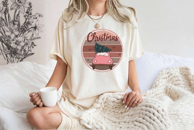 Spread Holiday Cheer With Our Cool Christmas T-Shirt Collection! Santa Believe And Positive Vibe Shirts – Perfect Holiday Gift For Her Christmas Trip &Amp; Holiday Season Shirt