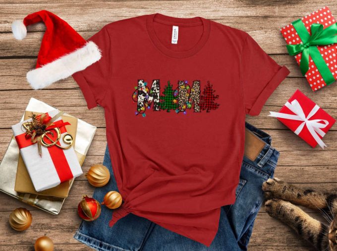 Christmas T-Shirt: Mama Shirt For Christmas Family Ideal Gift For Her New Year &Amp; Mothers Day Xmas Tree Shirt Christmas Squad 2