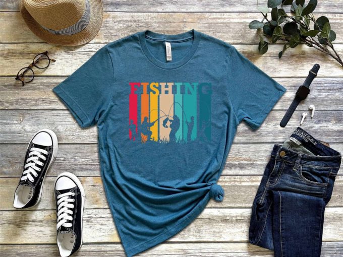 Fishing T-Shirt: Fly Fishing Shirt For Nature And Adventure Lovers Ideal Gift For Fisher And Dad - Wild Life Inspired Design 3