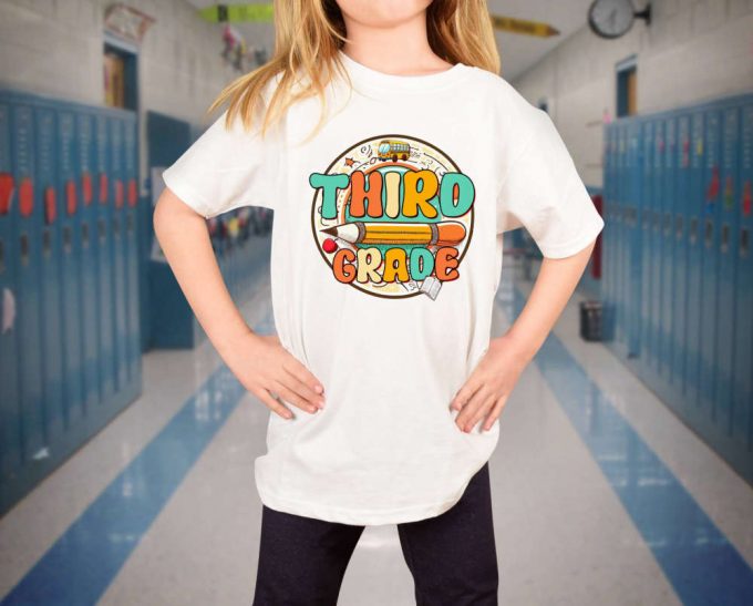 Back To School: Fourth Grade T-Shirt - Stylish Cute &Amp; Engaging First Day Shirt For 4Th Graders 3