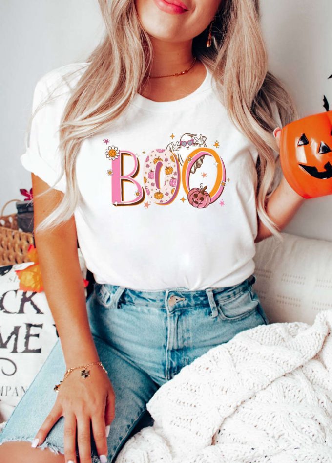 Spooky And Fun Halloween T-Shirt Gift For Kids: Perfect For Halloween Home Parties Trick Or Treating And Halloween Trips!