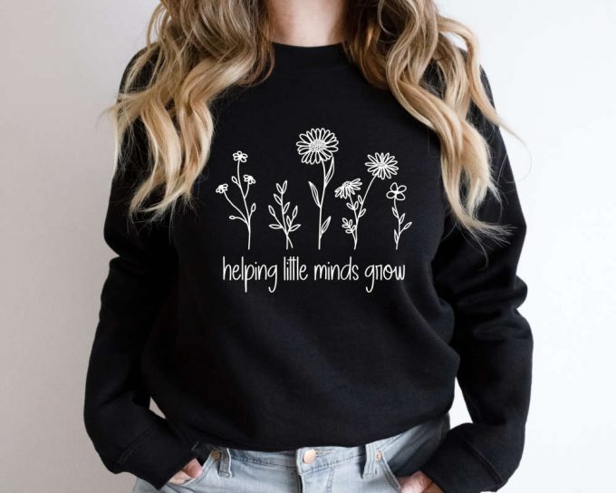 Helping Little Minds Grow: Educators Special Education Sweater - Perfect Gift For Teacher Appreciation 2