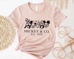 Retro Vintage Disney Shirt – Mickey & Co 1928 Disneyworld Shirts Family Mickey And Friends Shirt