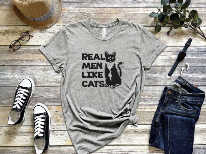 Real Men Like Cats, Cat Dad, Cat Dad Shirt, Cat Daddy, Gift From The Cat, Cat Dad Gift, Father'S Day Gift, Unisex Cat Dad T-Shirt, 3