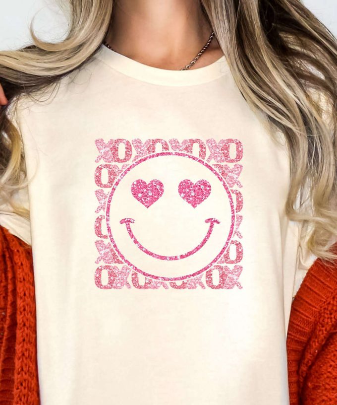 Smiley Emoji Valentine'S Day Tshirt, Valentines Day Shirt, Valentines Gift For Her, Best Friend Valentines Gift, Women'S Valentines Tee 2