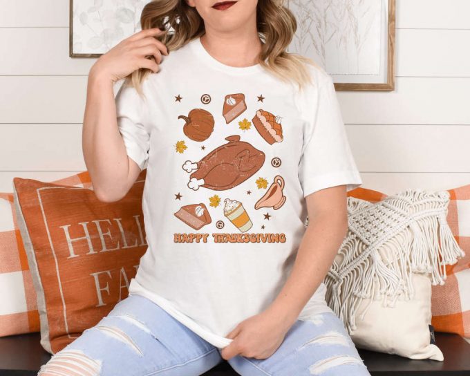 Turkey Day Delight: Happy Thanksgiving T-Shirt For Her Funny Fall Shirt Grateful Turkey Peace Sign - Perfect Thanksgiving Dinner Gift! 2