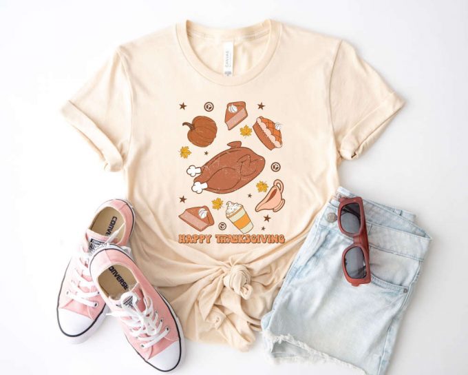 Turkey Day Delight: Happy Thanksgiving T-Shirt For Her Funny Fall Shirt Grateful Turkey Peace Sign - Perfect Thanksgiving Dinner Gift! 3