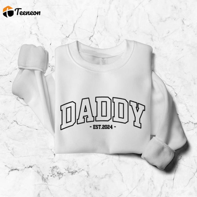 Personalized Custom Embroidered Sweatshirt For Family – Matching Daddy Mommy – Any Text – Family Members