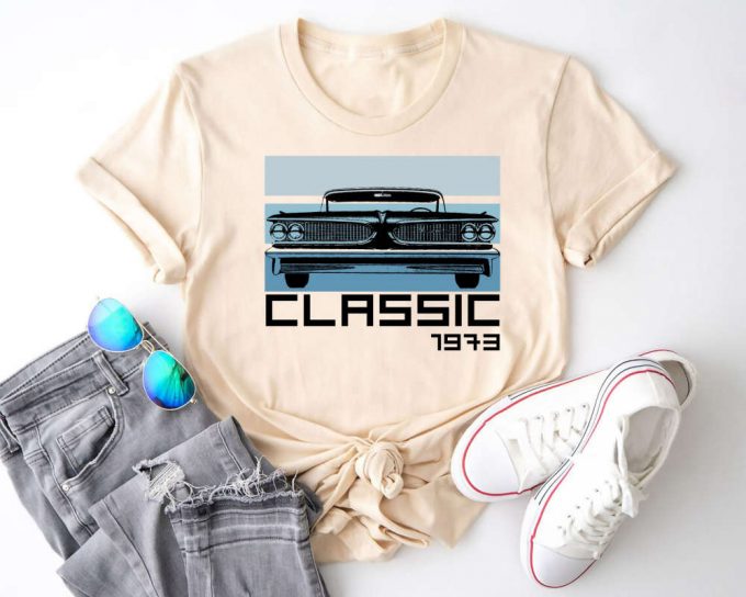 70Th Birthday Shirt For Men Classic 1953 Tee For Dad Limited Edition Auto Birthday Tee Perfect Gift For Car Lovers 2