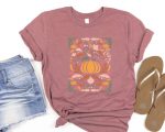 Retro Pumpkin Shirt: Vintage Fall Tee for Women Thanksgiving & Halloween Gift