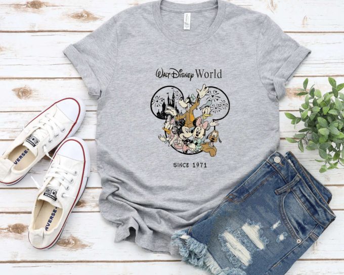 Vintage Walt Disney World Est 1971 Shirt - Mickey &Amp; Friends Tee Disney Family Disneyland 4