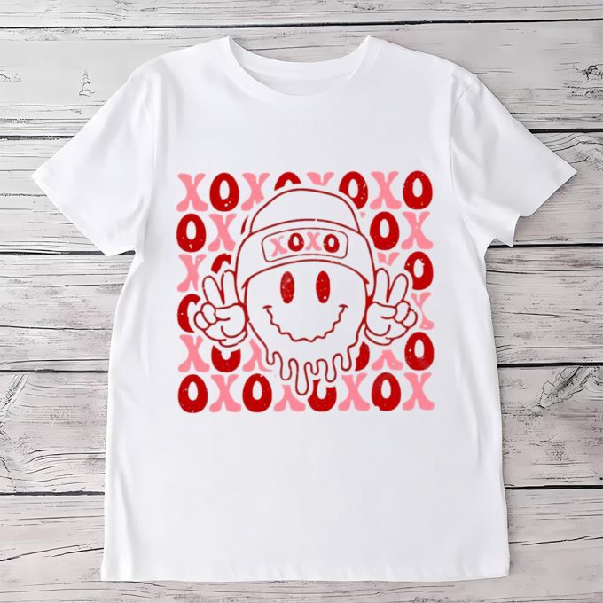 Cute Valentines Day Shirts, Xoxo Retro Valentines Groovy Shirt 3