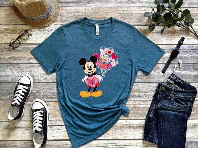 Get Festive With Disney Valentines T-Shirt &Amp; Retro Sweatshirt At Disneyworld Mickey Minnie Daisy &Amp; More! Perfect Honeymoon &Amp; Valentines Gift Tees! 2