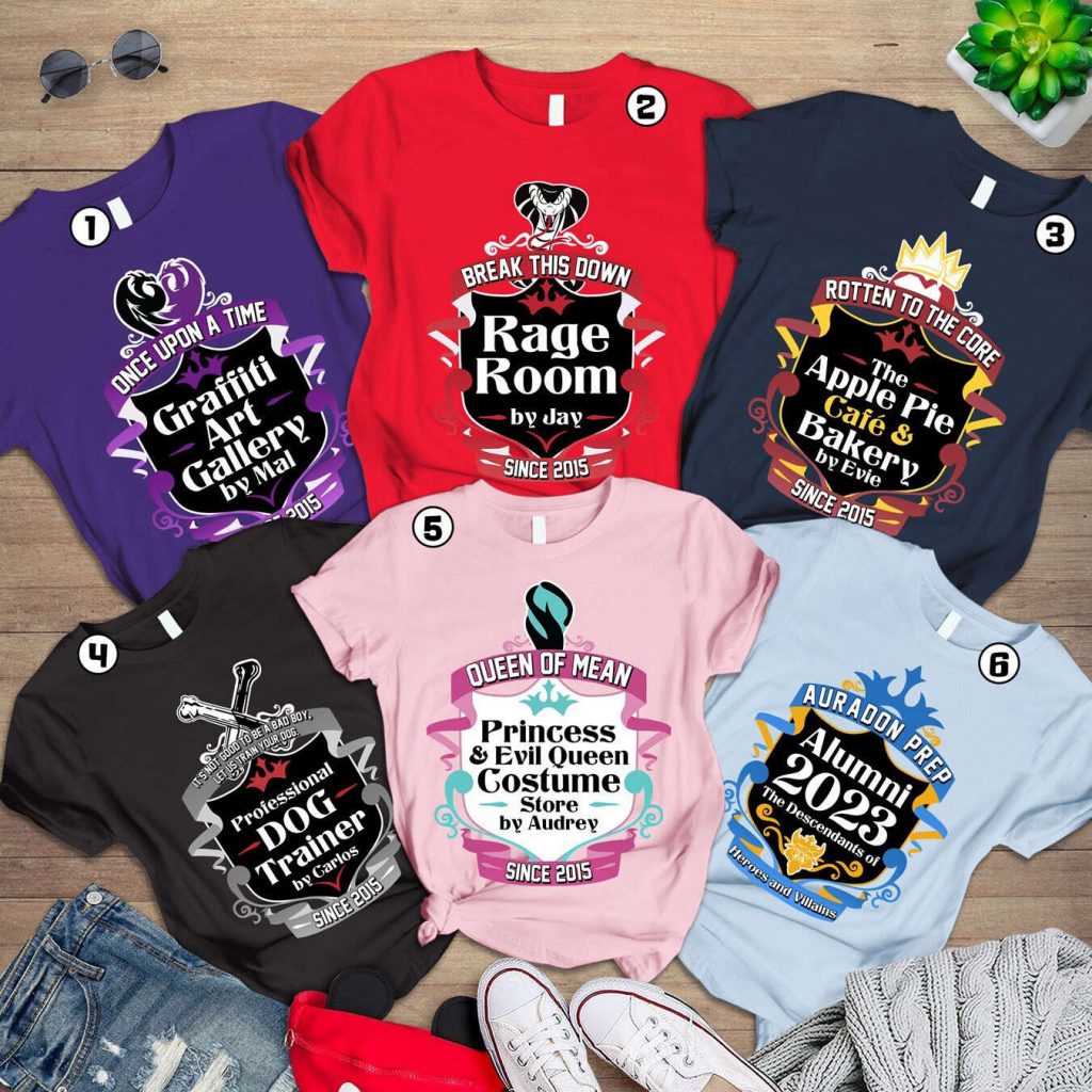 Disneyland Descendants Auradon Prep Crest T-Shirt Family Matching Outfits Magic Kingdom Shirt 2