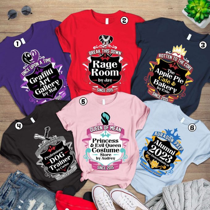 Disneyland Descendants Auradon Prep Crest T-Shirt Family Matching Outfits Magic Kingdom Shirt 1