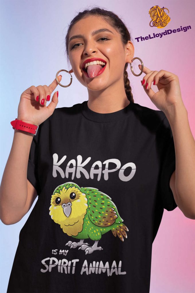 Kakapo Bird T-Shirt: Vintage Unisex Spirit Animal Shirt For Bird Lovers 2