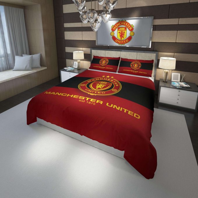 Manchester United Fc 4 Duvet Cover Bedding Set Gift For Fans: Official Club Merchandise For Ultimate Fan Comfort 1