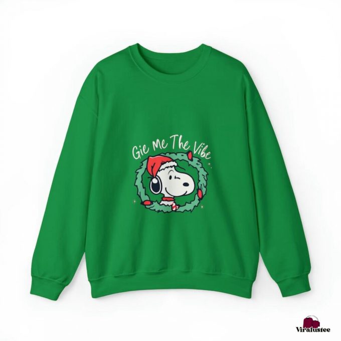 Snoopy Xmas Embroidered Sweatshirt: Festive And Cozy Apparel With Iconic Snoopy Design 2