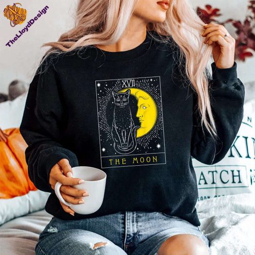 Tarot Card Crescent Moon & Cat T-Shirt – Vintage Unisex Cat Lover Shirt