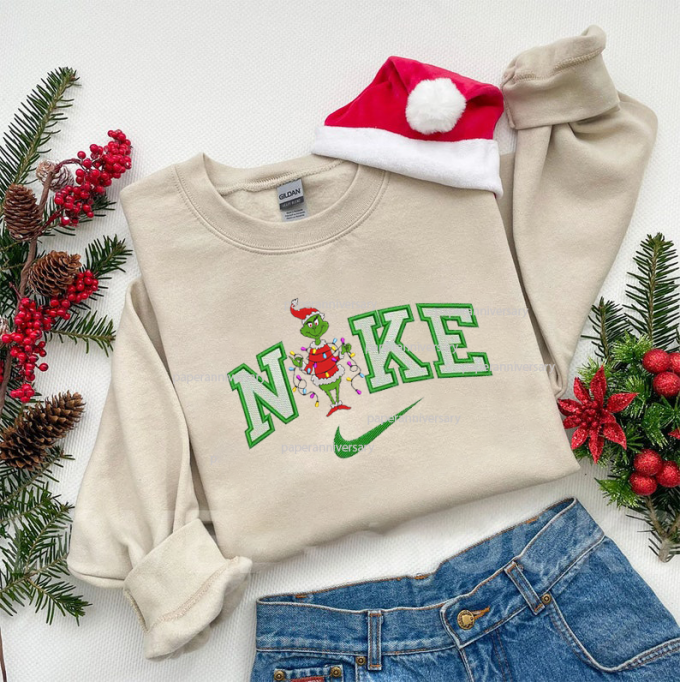 Cozy Vintage Grinch Christmas Sweatshirt With Embroidered Design - Festive And Stylish Holiday Apparel 2