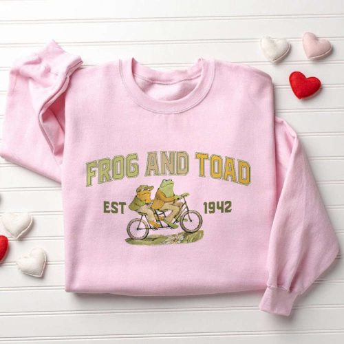 Frog and Toad Print Sweatshirt – Vintage Classic Book Shirt Retro Frog Shirt – Perfect Gift for Men and Women