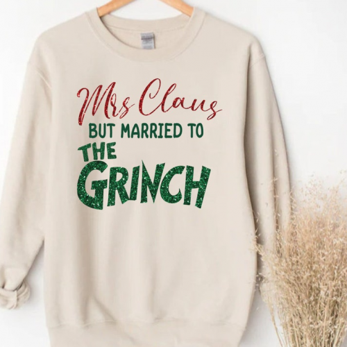 Unconventional Love: Mrs Claus & Grinch Sweatshirt – A Festive Twist!