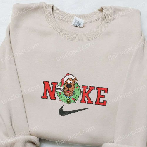 Nike x Scooby Doo Christmas Wreath Embroidered Sweatshirt: B Gift for Men Women Gift Idea for F Gift for Men Women Season