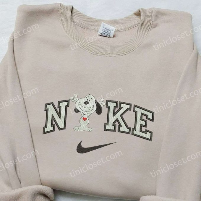 Nike X Snoopy Smile Sweatshirt: Peanuts Cartoon Embroidered Shirt Nike Inspired – Shop Now!