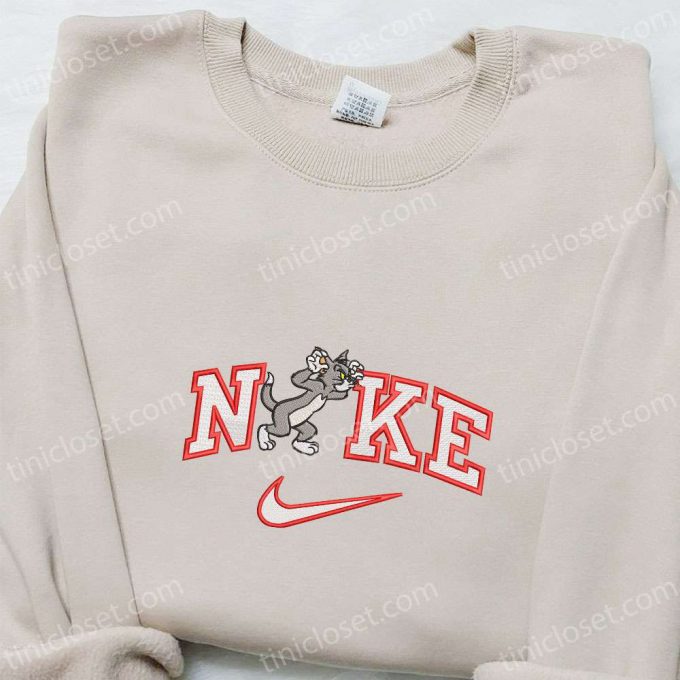 Nike X Tom Making Face Shirt Tom And Jerry Cartoon Hoodie – B Gift For Men Women Gift Ideas